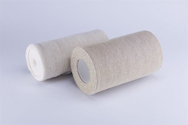 Bandage til bandagering og fastholdelse hos K. C. Pedersen